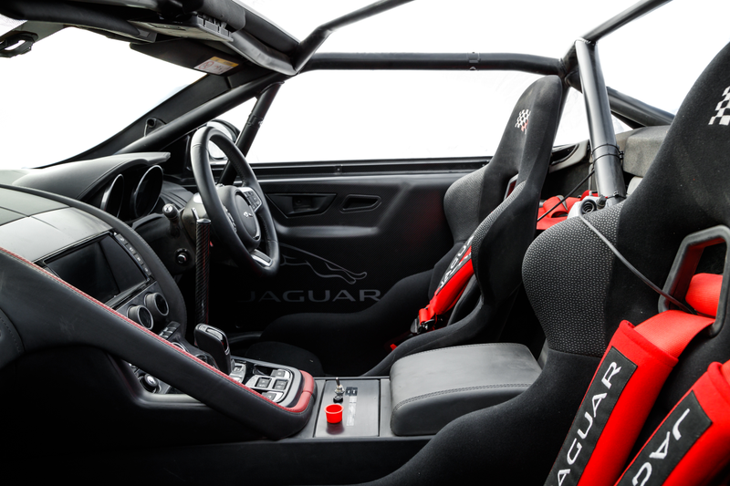 Illustration for article titled Jaguar Built an F-Type Rally Car